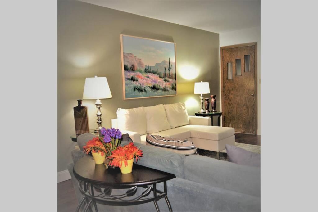 Arhaus 3 Apartment แกรนด์ฟอร์กส์ ภายนอก รูปภาพ
